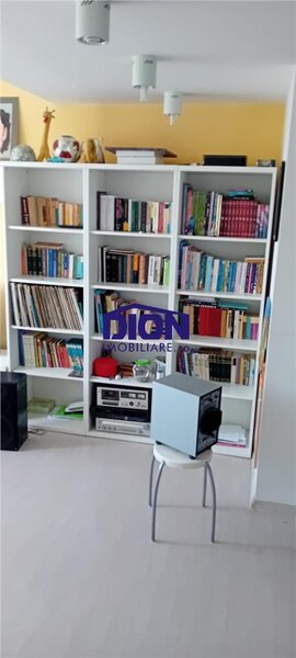Brancusi, apartament 3 camere, loc de parcare.